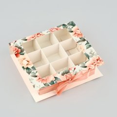 Коробка на 9 конфет с окном "Пионы" 14,5х13,5х3,5 см 10531968