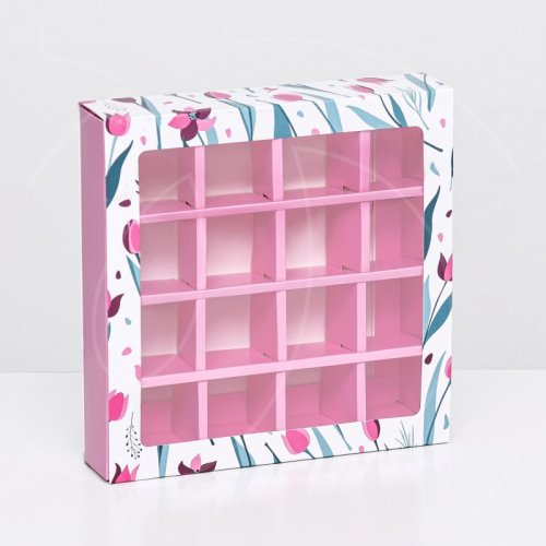 Коробка на 16 конфет с окном "Тюльпаны" 17,7х17,7х3,8 см 9803624